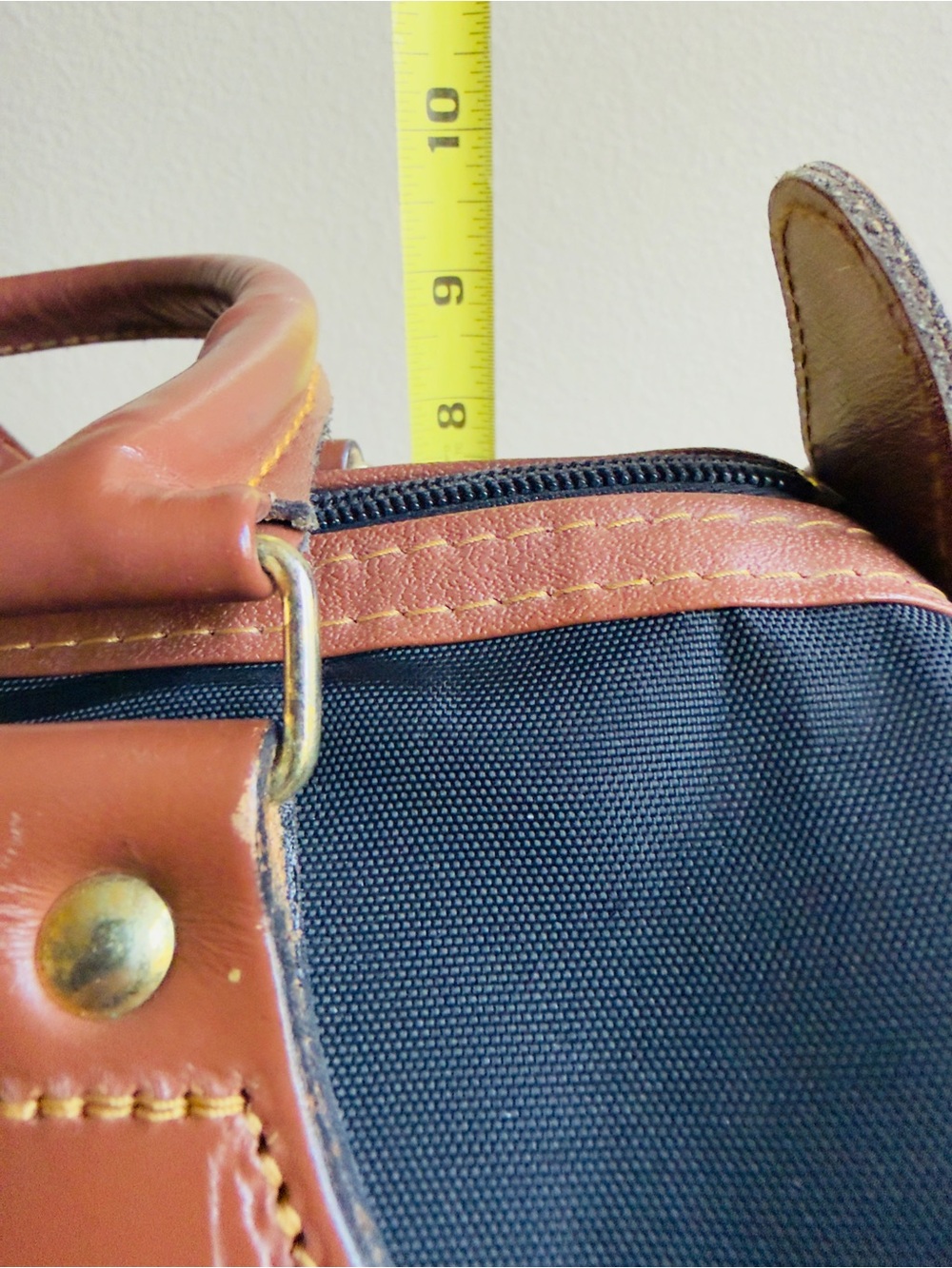 Vintage Lark Travel Purse Carry On Bag Leather Double Handles Shoulder Strap - Picture 13 of 16